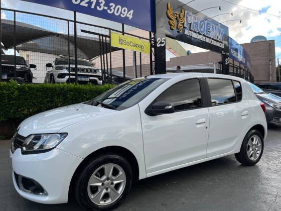 RENAULT SANDERO 1.0 AUTHENTIQUE 16V FLEX 4P MANUAL RENAULT SANDERO 1.0 AUTHENTIQUE 16V FLEX 4P MANUAL